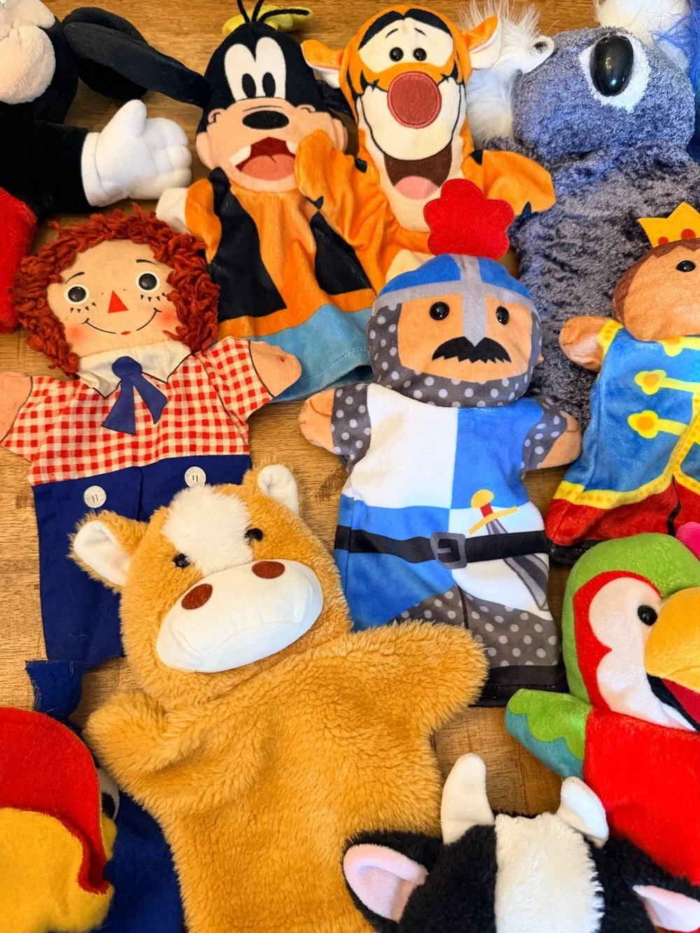 huge bundle of over 25 hand puppets vintage Disney crochet and so much more